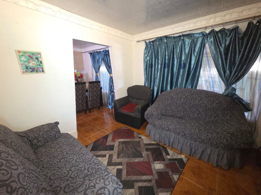 3 Bedroom Property for Sale in Lourierpark Free State